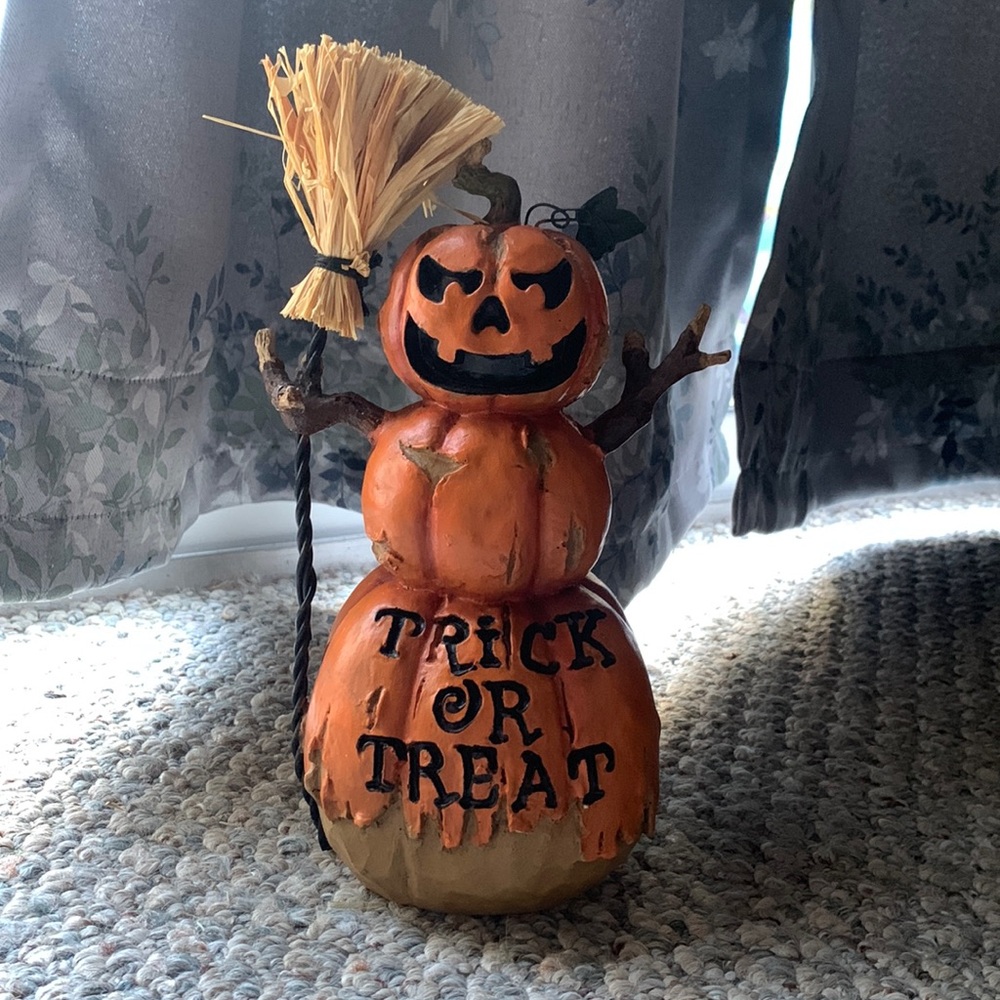 Halloween Trick or Treat Jack-o-lantern